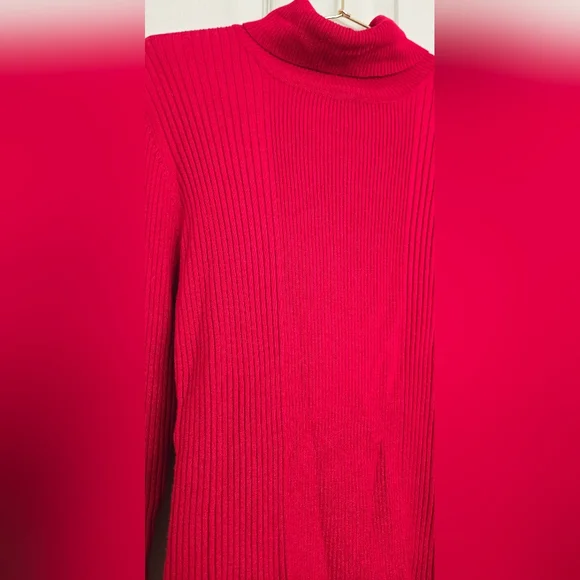 Macy's Red Turtleneck Sweater with Ribbed Texture Long Sleeves Nwt Large - Picture 6 of 9